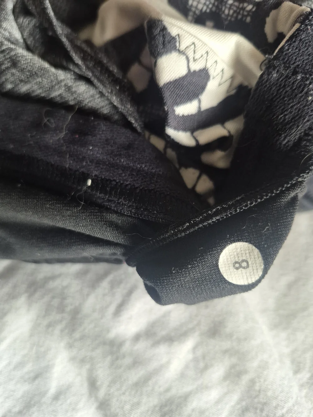 Lululemon Run Backnon Track Tank Lacefolage  Polar Cream Size 8 - Picture 7 of 7